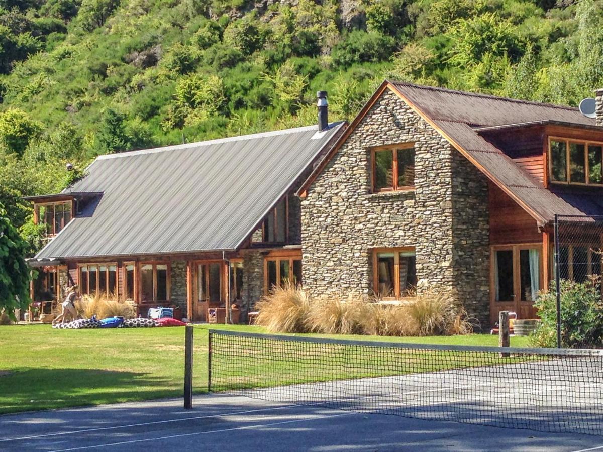 Wharenui Holiday Home By Majordomo 애로우타운 객실 사진